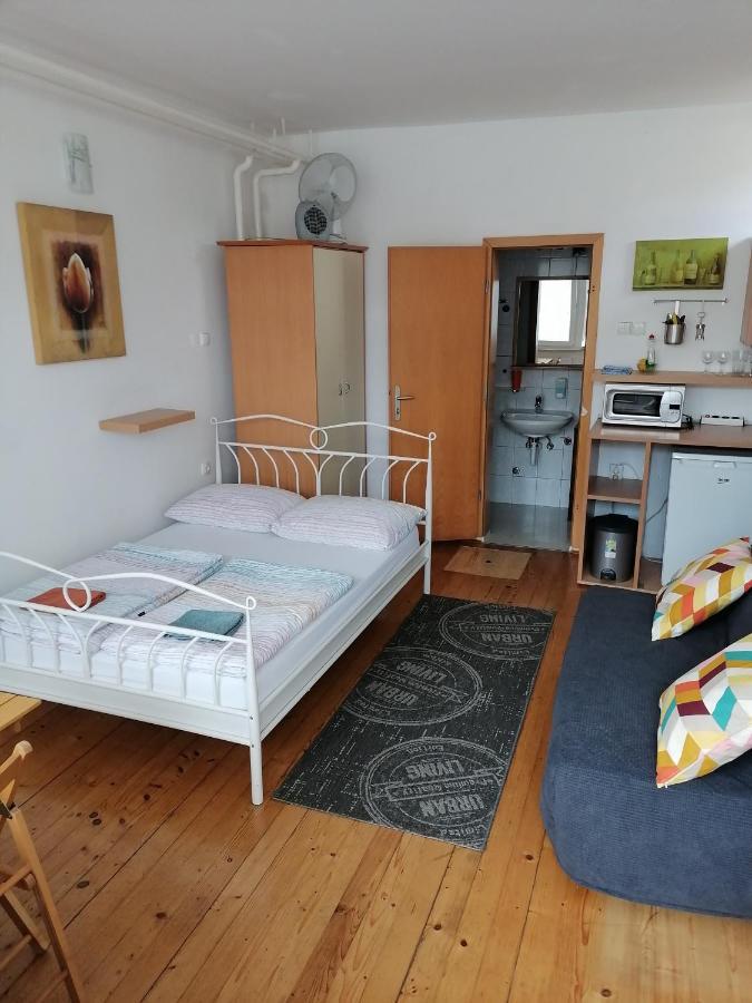 Peter Rooms Ljubljana Bagian luar foto